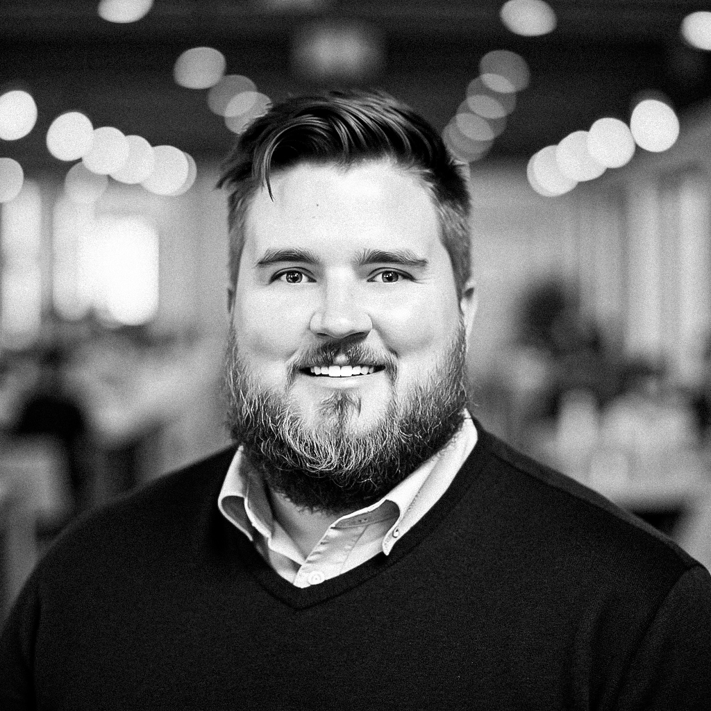 Kyle Barron, Founder and Lead Strategist of Moon Vibes Media